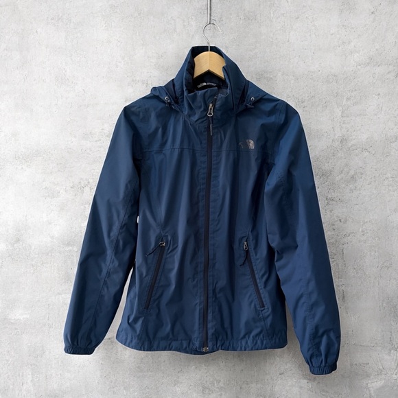 The North Face Jackets & Blazers - The North Face Women’s Navy Blue Hooded Windbreaker Jacket w Hood! Small!